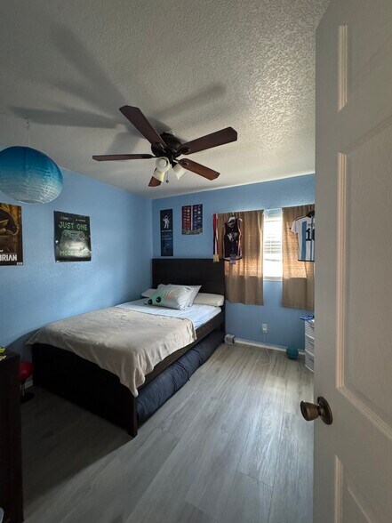 Building Photo - 5519 Spring Walk