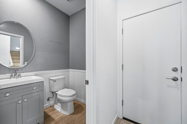 Building Photo - 4834 S Ferric