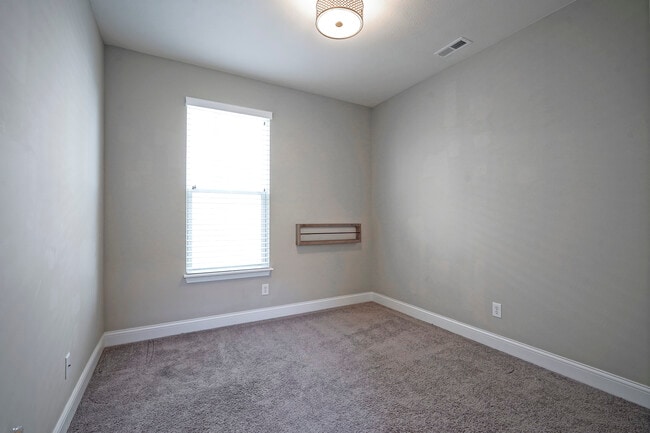 Building Photo - 7228 Broadacre Ct