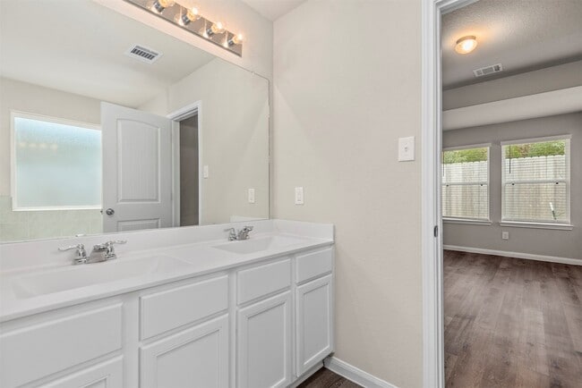 Building Photo - 3608 Cub Dr