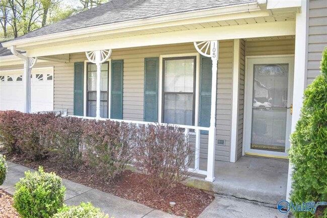 Building Photo - 105 Buttercup Ln