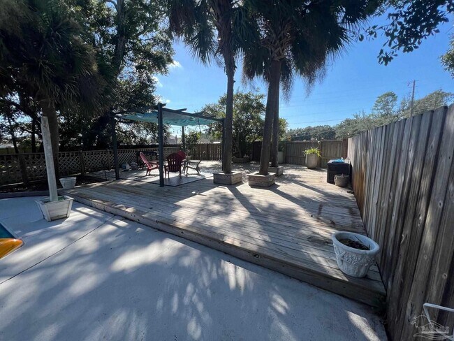 Building Photo - 1959 Melissa Oaks Dr