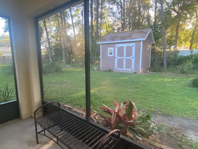Building Photo - 3/2 Rental With Large Fenced Backyard