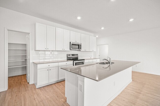 Building Photo - SIngle Story in Cordova Crossing!