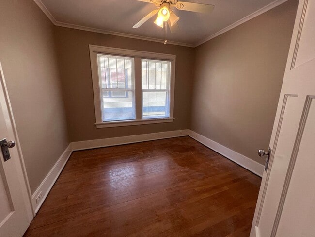 Building Photo - 256-258 Orchard Hill St SE