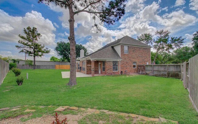 Building Photo - 12138 Canyon Arbor Way