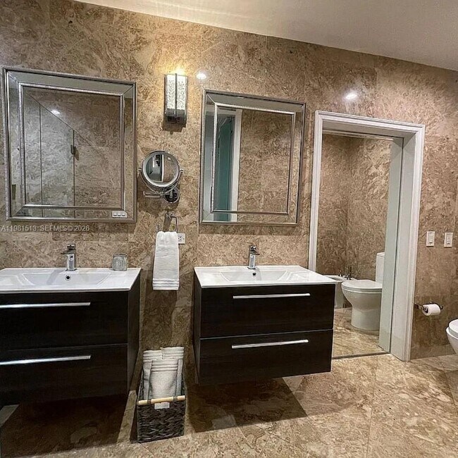 Building Photo - 8801 SW 124th St