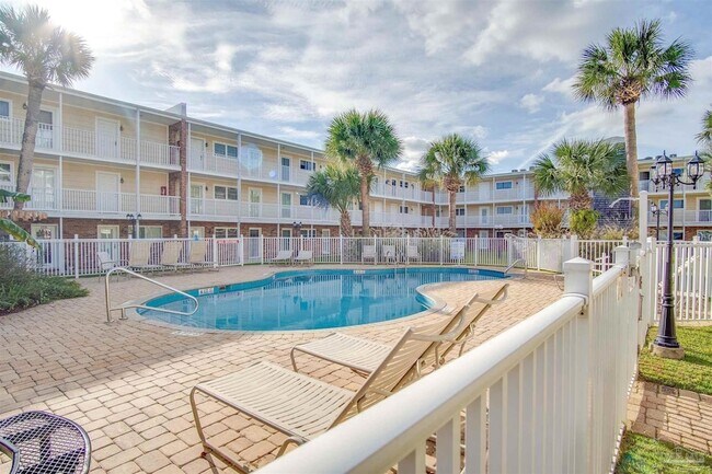 Building Photo - 710 Scenic Hwy