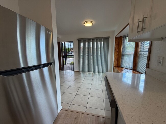 Building Photo - 1307 Rufina Ln