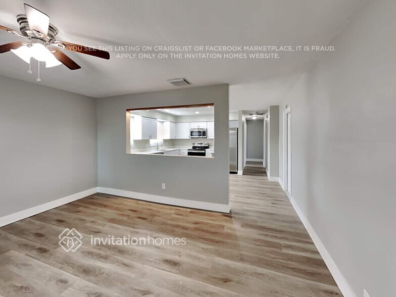 Building Photo - 310 93rd Ave N