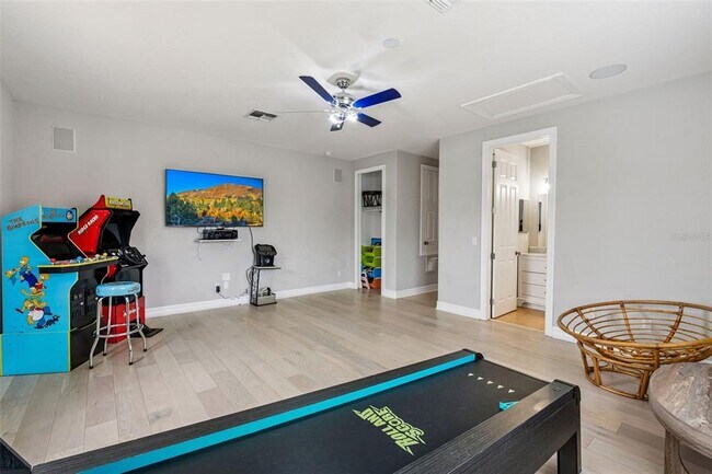 Building Photo - 2136 Rickover Pl