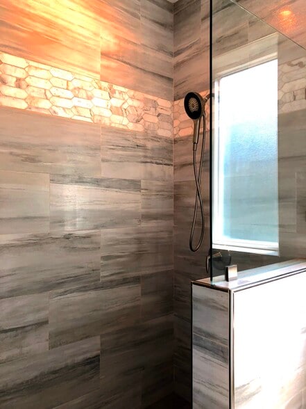 Building Photo - 2154 Fargo St