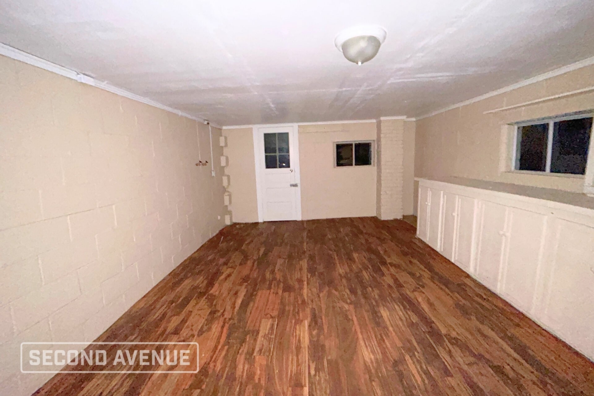 Building Photo - 208 S Thomas Ave