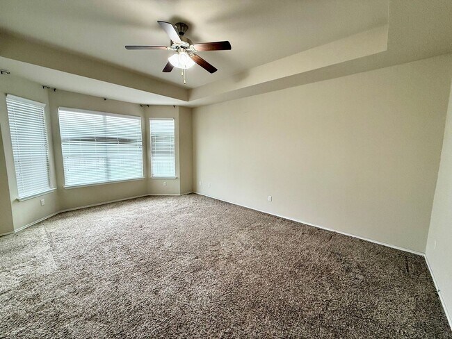 Building Photo - 6628 La Sol Ln