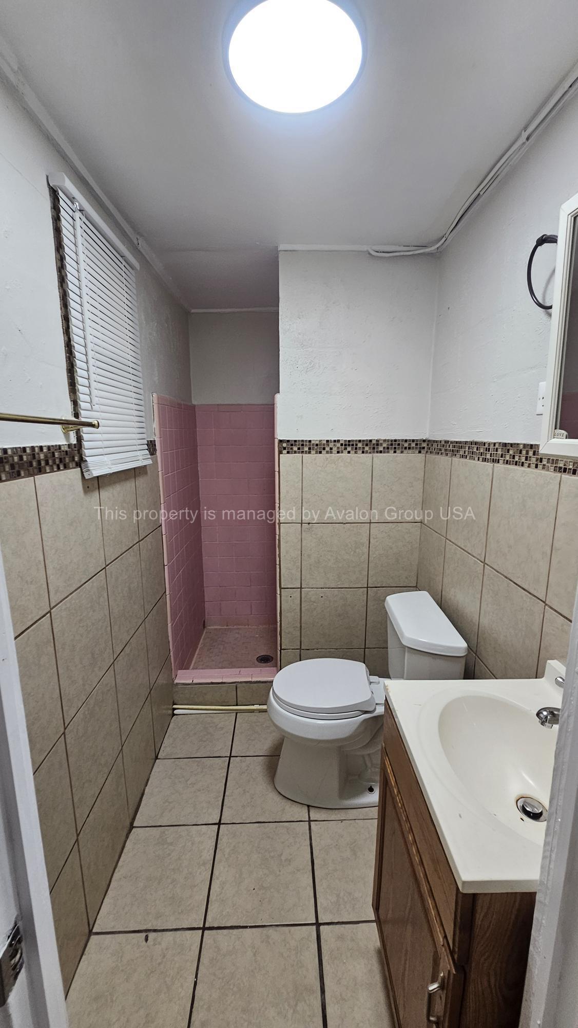 Building Photo - 1625 West Rd