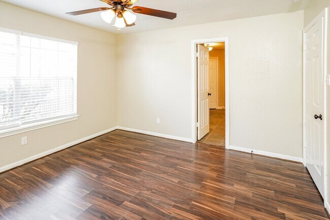 Building Photo - 24814 Butterwick Dr