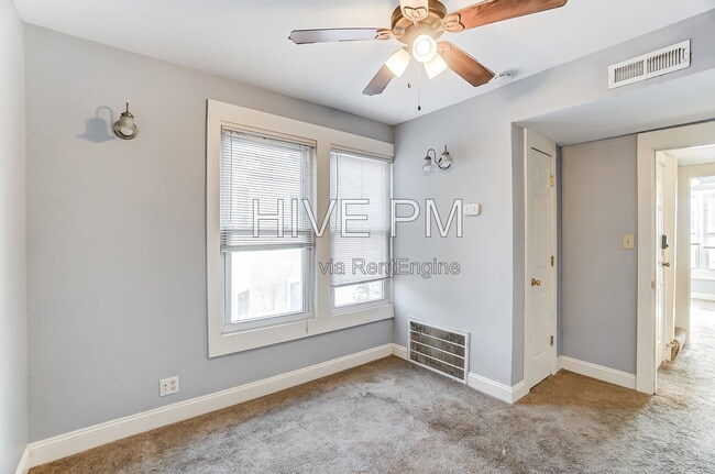 Building Photo - 3246 Linwood Ave