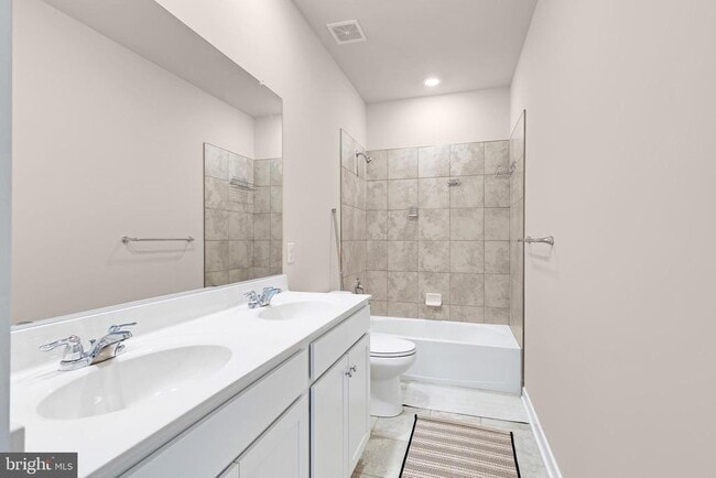 Building Photo - 2053 Whithorn Hl