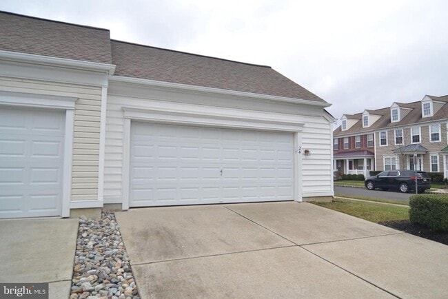Building Photo - 24 Lumber Mill Ln