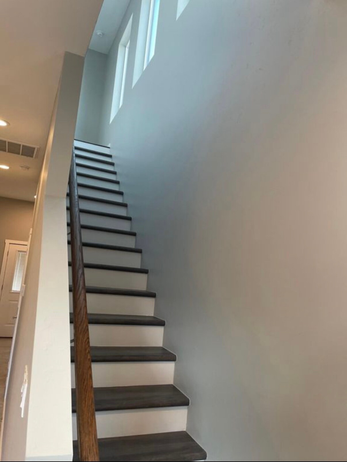 Building Photo - 840 Tijeras Ave NW