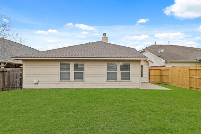 Building Photo - 2818 Lockeridge Oaks Dr