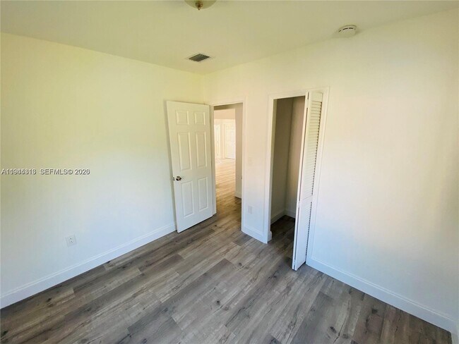 Building Photo - 915 NW 59th St