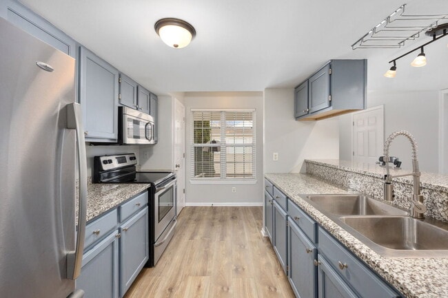 Building Photo - 7033 S Cannon Pl Dr