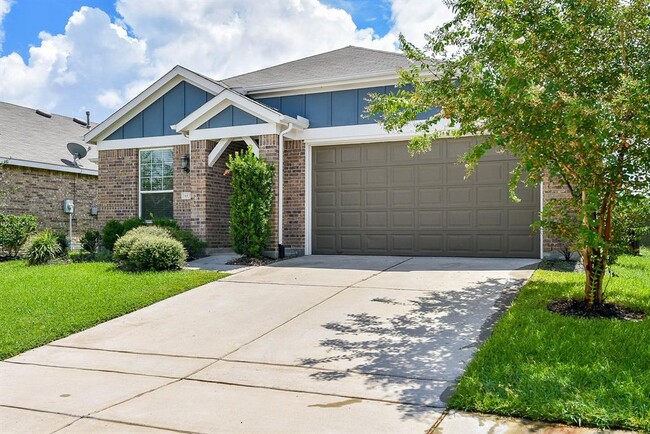 Primary Photo - 16035 Dehay Ln