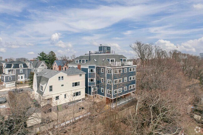 Building Photo - The Grandview