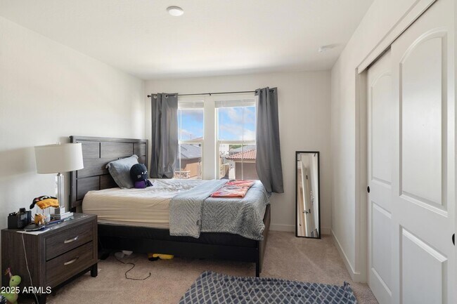 Building Photo - 7352 S Briarwood Ln