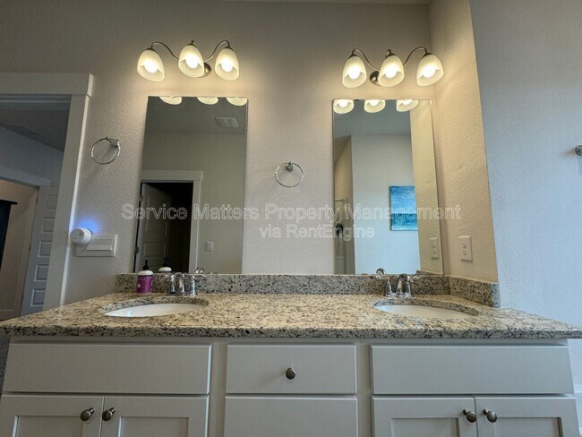 Building Photo - 5772 Danbury Blvd