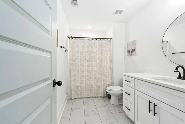 Building Photo - 316 Northgate Blvd