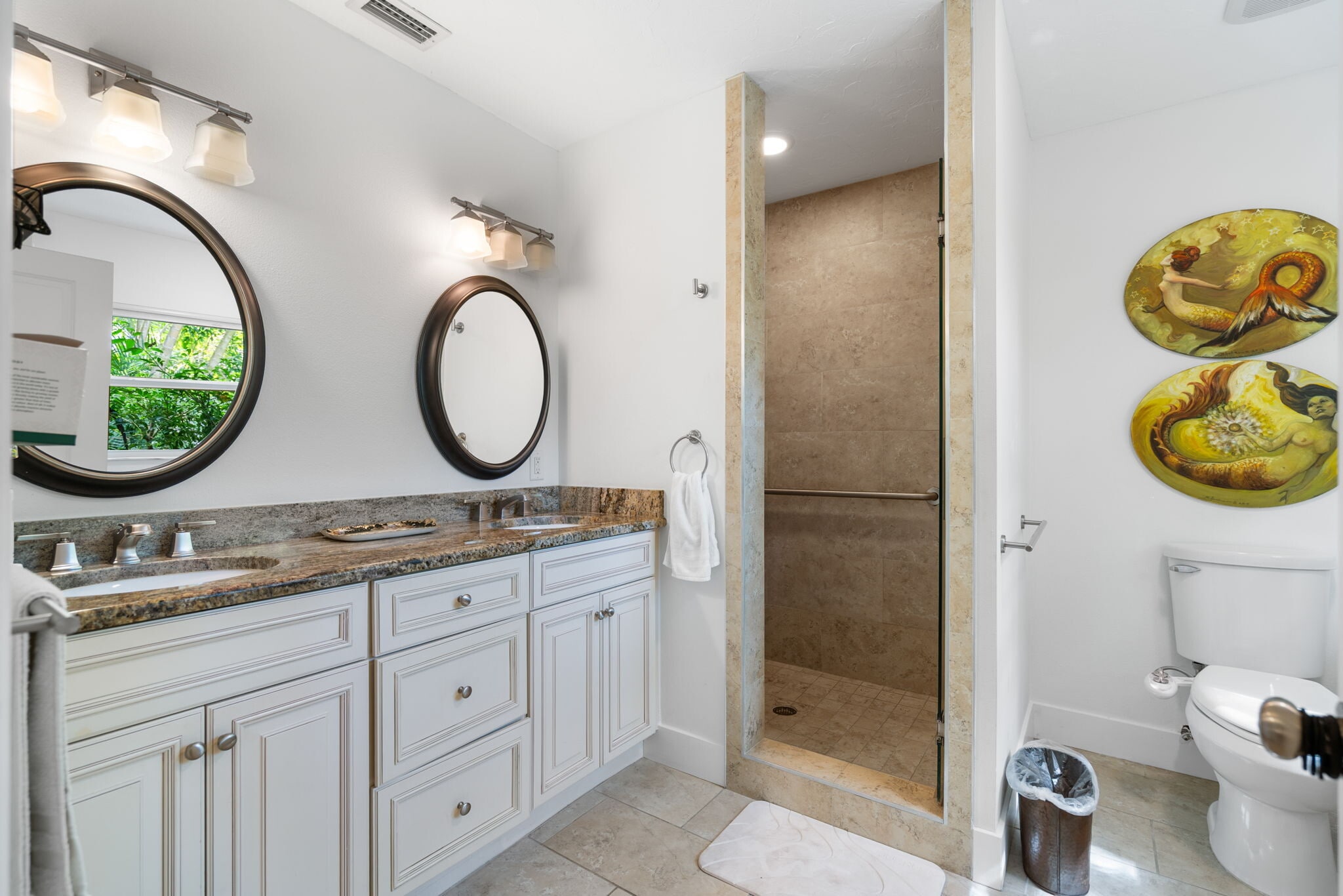 Primary Bath - 1750 Alta Vista St