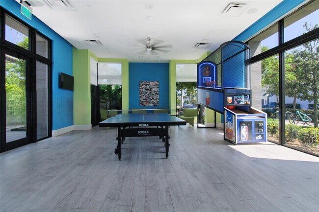 Building Photo - 4845 NW 83rd Pky