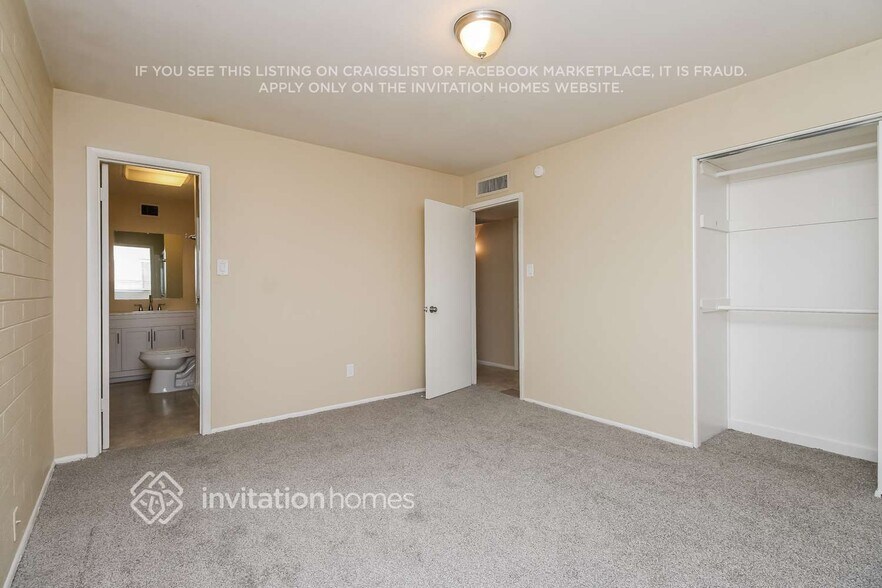 Building Photo - 6012 W Medlock Dr