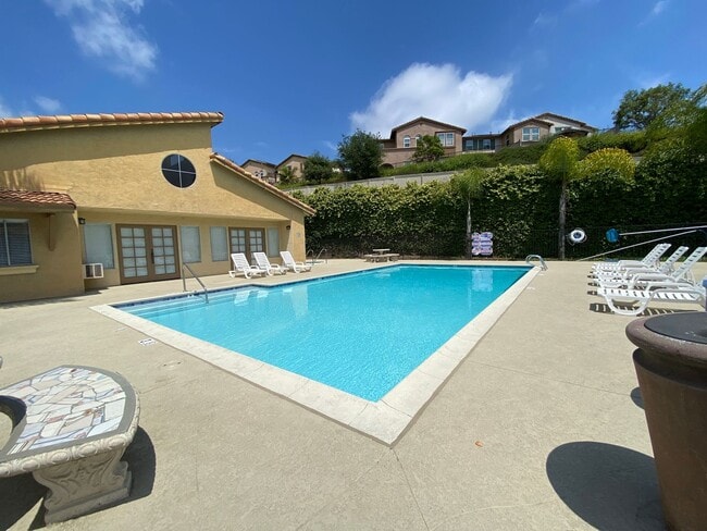 Building Photo - 2bed/2bath home in Mission Park Community!