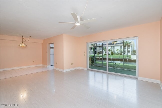 Building Photo - 4912 Vincennes St