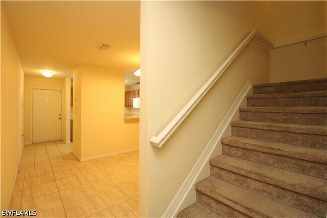 Building Photo - 9051 Gervais Cir