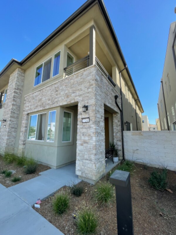 Building Photo - 27241 W Red Willow Ct