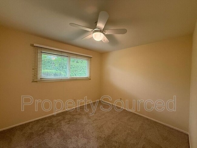 Building Photo - 1550 Naples Ct