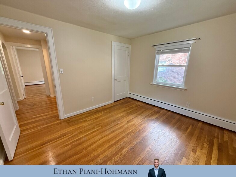 Building Photo - 45 Aldrich Rd
