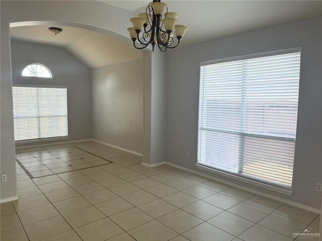Building Photo - 3004 San Federico Rd