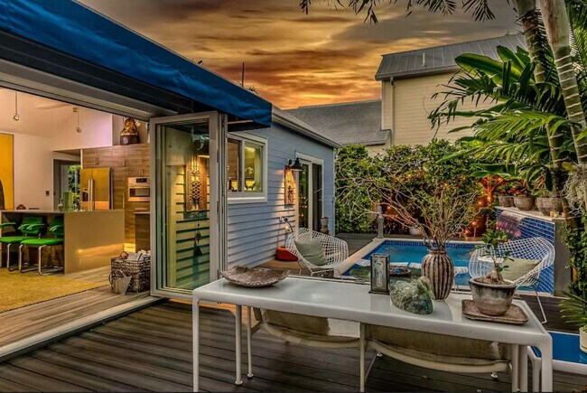 Building Photo - 629 Elizabeth St