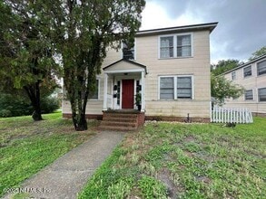 Building Photo - 2608 College St