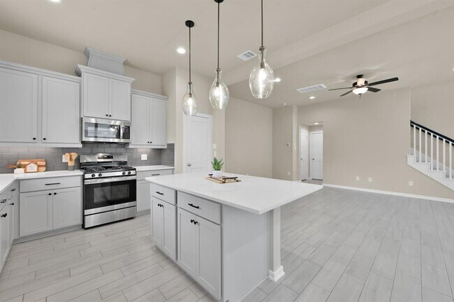 Building Photo - 308 N Spotted Fern Dr