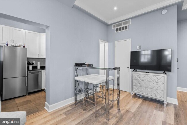 Building Photo - 101 North Carolina Ave SE