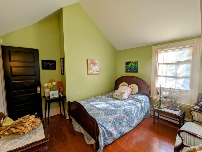 Building Photo - 14 Highland Ave