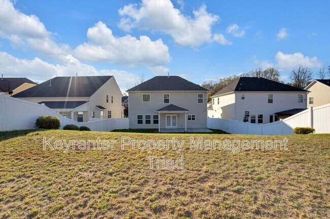 Building Photo - 5470 Noble View Dr