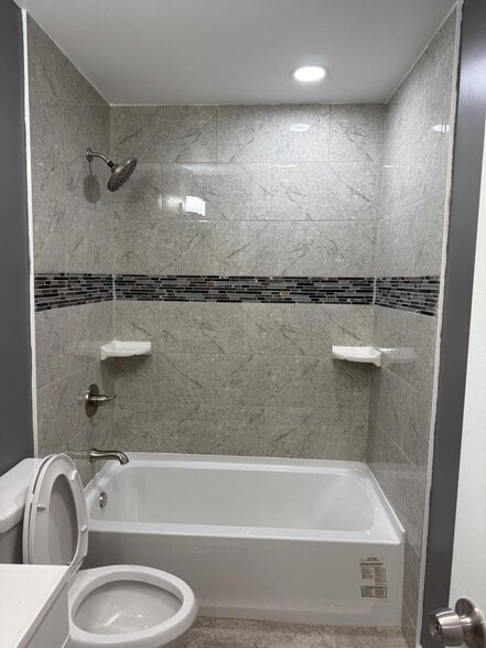 Building Photo - 227 Tolbert St NE