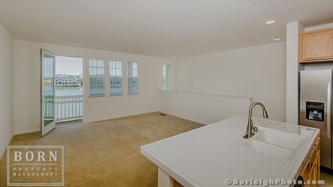 Building Photo - 643 Turnbuckle Dr